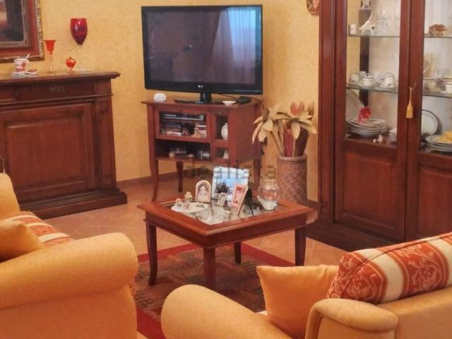 Villetta a schiera in vendita di 200 m² in Via diocesi di satriano, 21