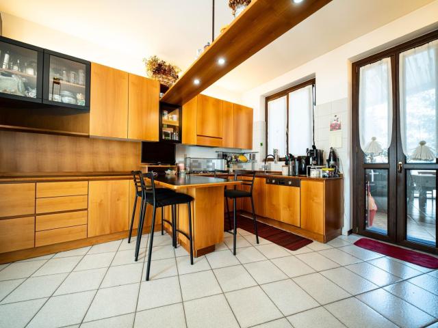 Villetta a schiera in vendita di 200 m² in Via Fratelli Bandiera, 8