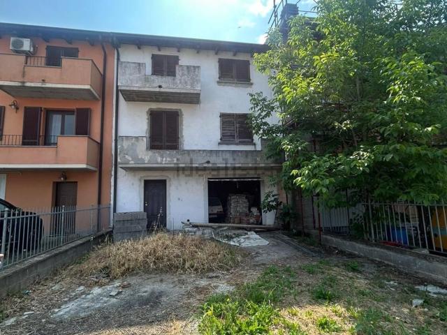 Villetta a schiera in vendita di 200 m² in Via Leonardo da Vinci