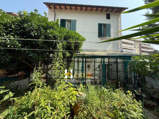 Villetta a schiera in vendita di 200 m² in Via Lunga
