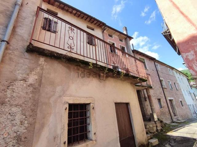 Villetta a schiera in vendita di 200 m² in Via Mortisa