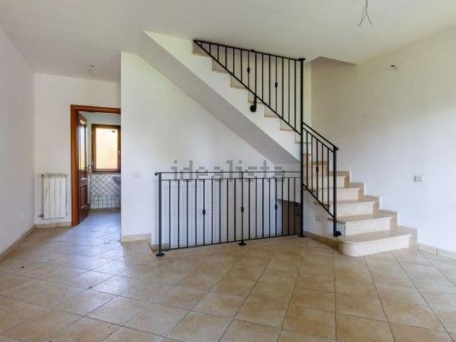 Villetta a schiera in vendita di 200 m² in Via Mario Piacentini