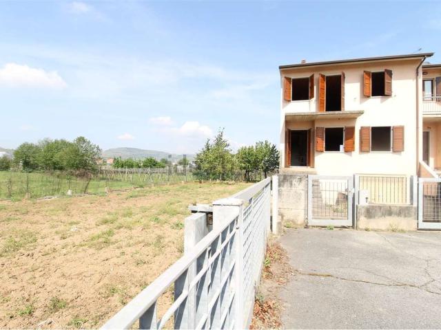 Villetta a schiera in vendita di 200 m² in Via Santa Croce