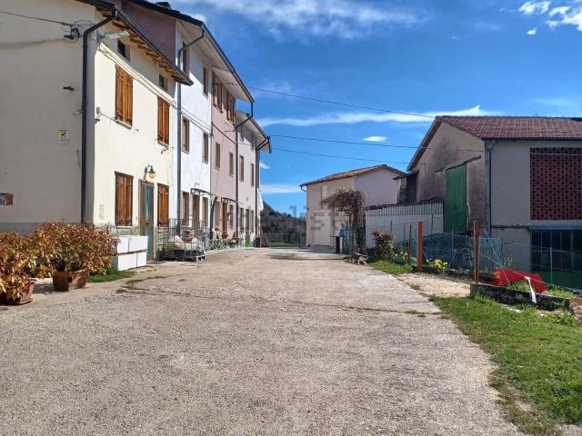 Villetta a schiera in vendita di 200 m² in Via Scagi, 7