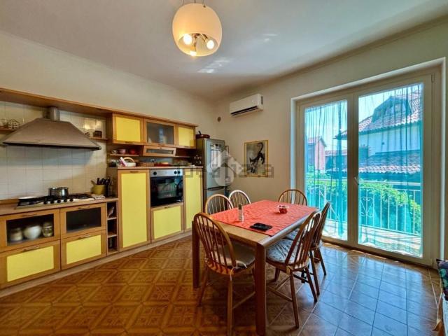Villetta a schiera in vendita di 200 m² in Via Piscina, 31