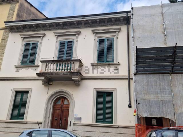 Villetta a schiera in vendita di 200 m² in Via Rosolino Pilo, 7