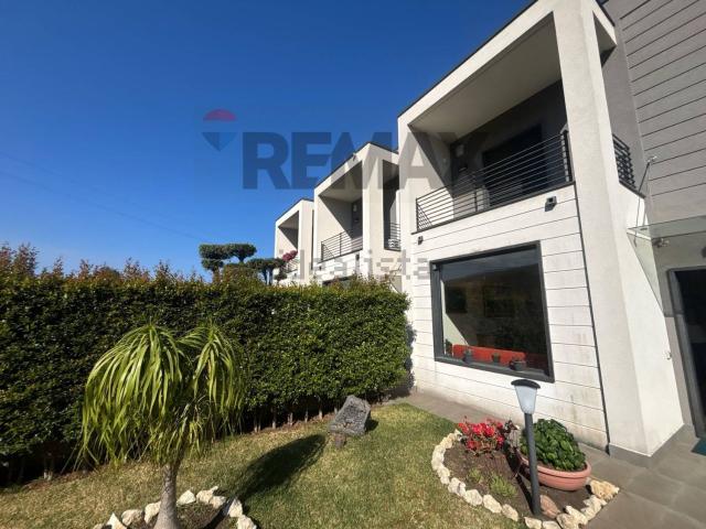 Villetta a schiera in vendita di 200 m² in Via Vittorio Emanuele, 2