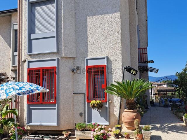 Villetta a schiera in vendita di 200 m² in Via Vincenzo Cuoco