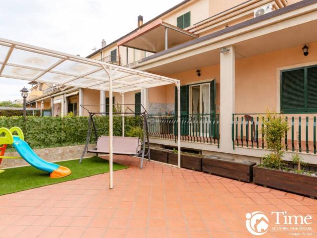 Villetta a schiera in vendita di 200 m² in Via Vincenzo Grasso, 5