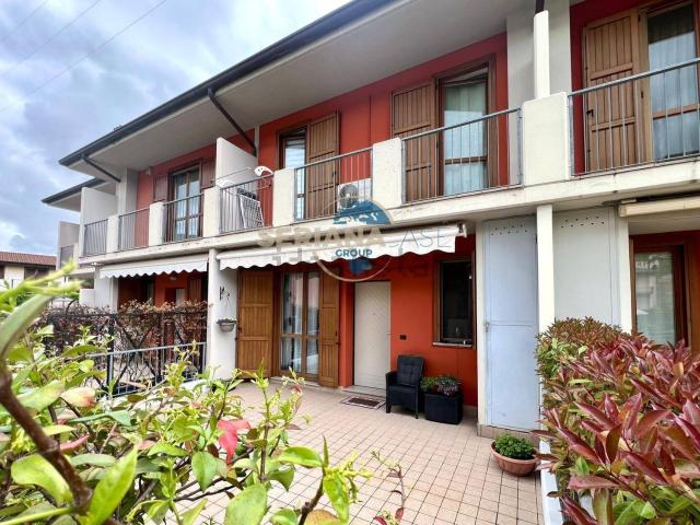 Villetta a schiera in vendita di 200 m² in Via XXV Aprile