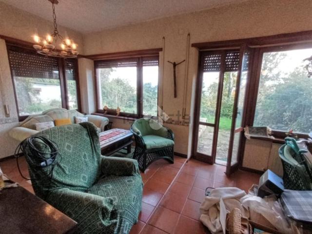 Villetta a schiera in vendita di 200 m² in Viale Giovanni XXIII, 38