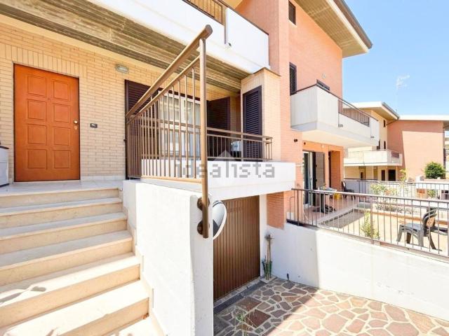 Villetta a schiera in vendita di 200 m² in Viale Perth, 36