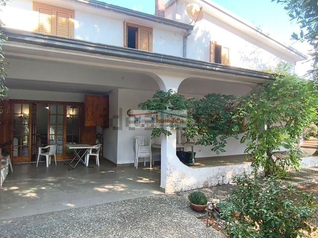 Villetta a schiera in vendita di 200 m² in Contrada Incoronata, 46105