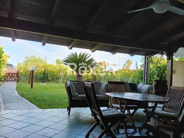 Villetta a schiera in vendita di 200 m² in Contrada Le Dune