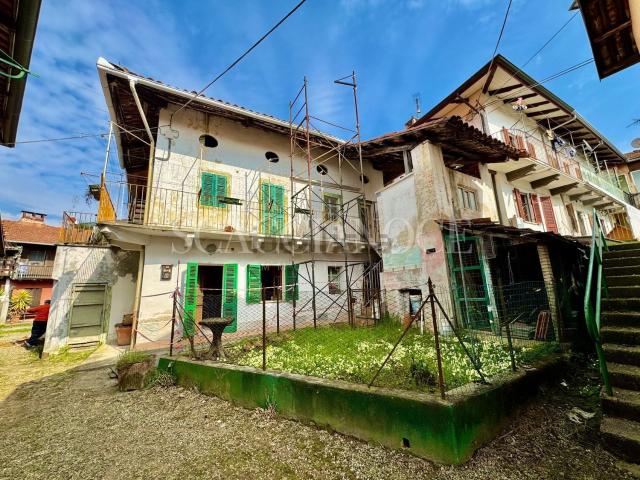 Villetta a schiera in vendita di 200 m² in Frazione Gallotto, 18