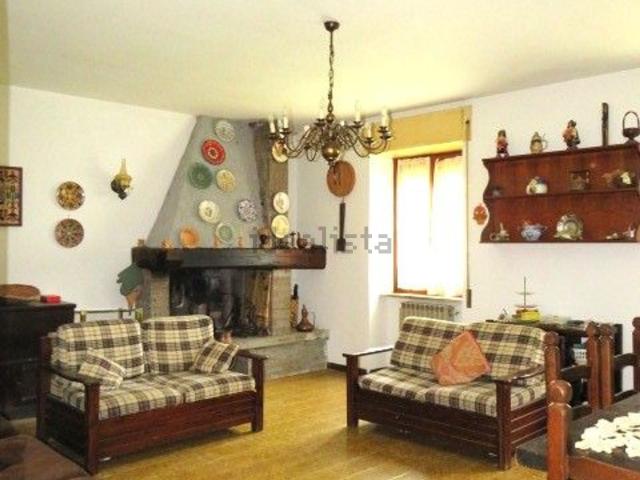 Villetta a schiera in vendita di 200 m² in Piazza del Lupo, 2