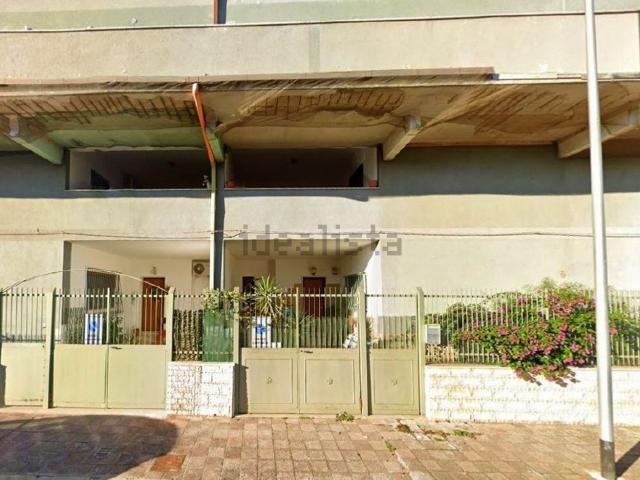 Villetta a schiera in vendita di 201 m² in Via Carlo Cattaneo, 8