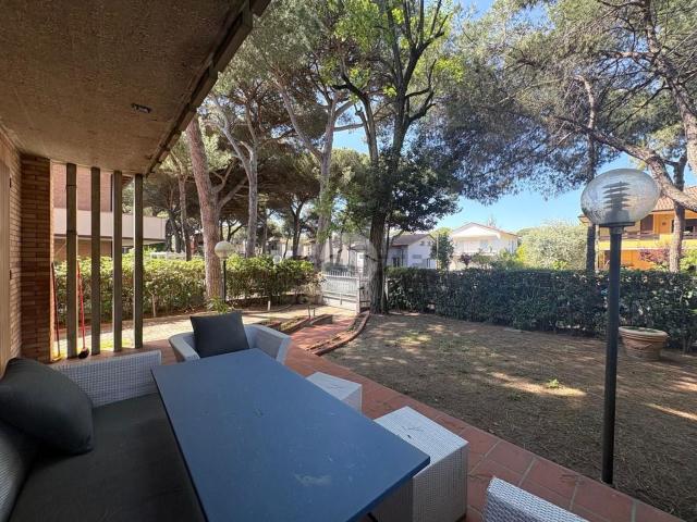 Villetta a schiera in vendita di 202 m² in Viale Vittorio Veneto, 46