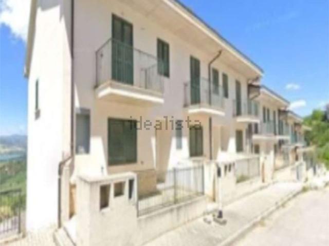 Villetta a schiera in vendita di 203 m² in Via Cairoli