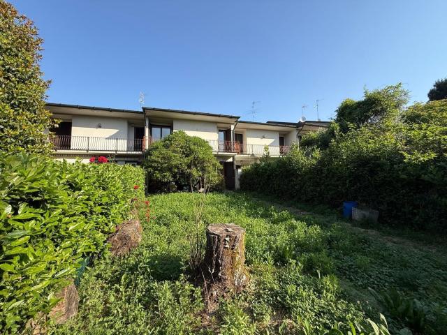 Villetta a schiera in vendita di 204 m² in Via Salvaregina, 4