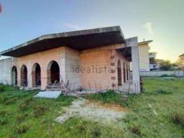 Villetta a schiera in vendita di 2059 m² in Via Giuseppe Mazzini, 123