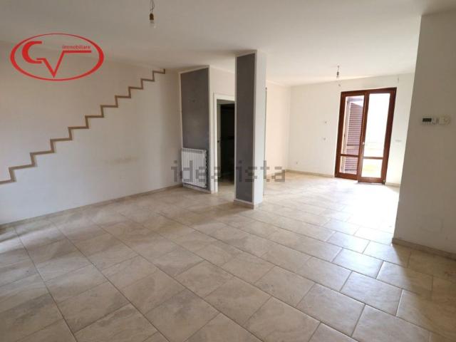 Villetta a schiera in vendita di 205 m² in Via di Noferi