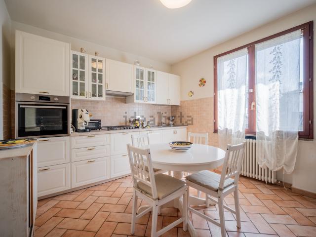 Villetta a schiera in vendita di 205 m² in Via Monte Bernina