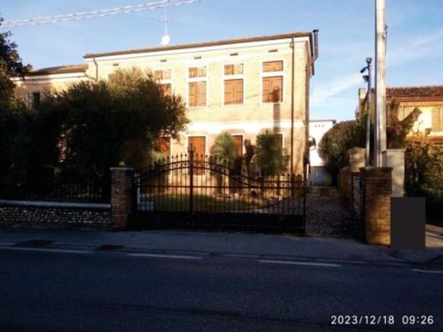 Villetta a schiera in vendita di 205 m² in Via San Michele, 10