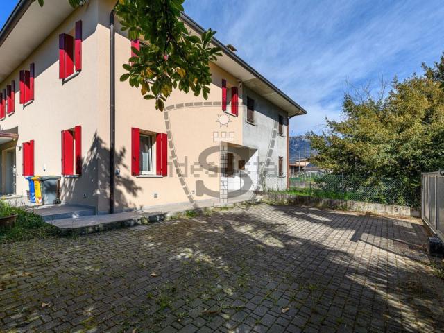 Villetta a schiera in vendita di 205 m² in Via T. Rubelli, 9