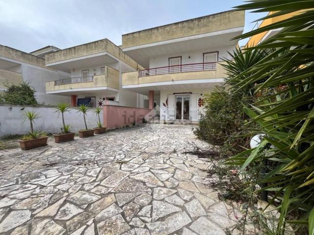 Villetta a schiera in vendita di 206 m² in Via A. Ventura, 8