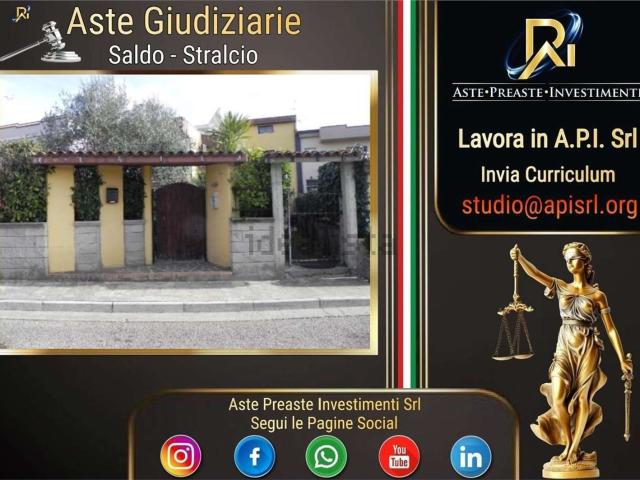 Villetta a schiera in vendita di 206 m² in Via delle Querce, 20