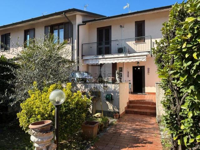 Villetta a schiera in vendita di 207 m²