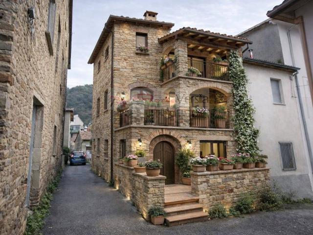 Villetta a schiera in vendita di 208 m² in Via Corniolo