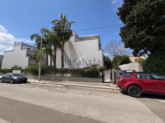 Villetta a schiera in vendita di 208 m² in Via Andrea Bafile, 1