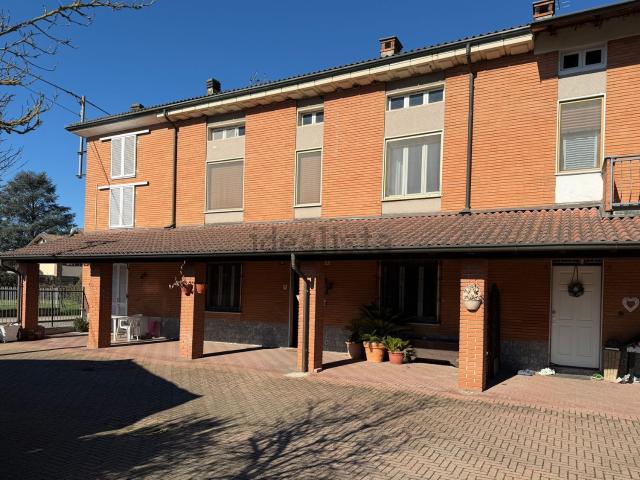 Villetta a schiera in vendita di 208 m² in Via Marconi, 19
