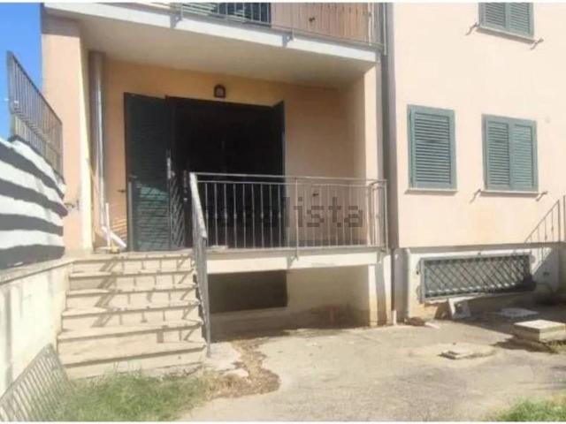 Villetta a schiera in vendita di 209 m² in Via Basso Casale, 2