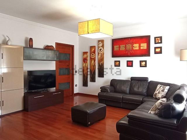 Villetta a schiera in vendita di 209 m² in Via Bitonto