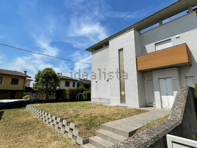 Villetta a schiera in vendita di 210 m²