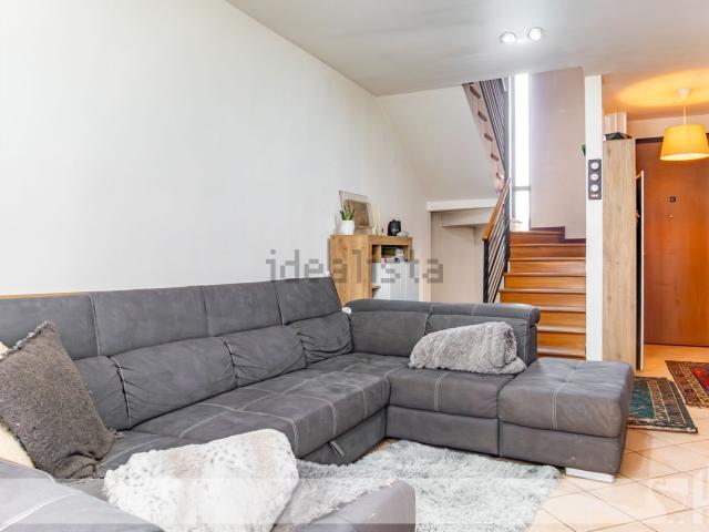 Villetta a schiera in vendita di 210 m² in Via A. Canova, 16