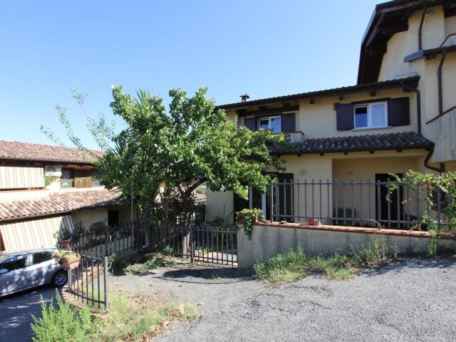Villetta a schiera in vendita di 210 m² in Via G. Malagodi