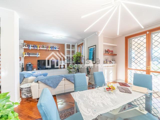 Villetta a schiera in vendita di 210 m² in Via Giuseppe Lazzati, 185