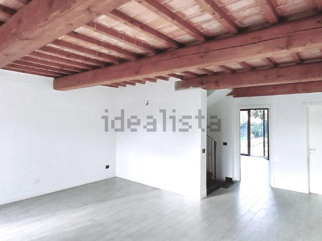 Villetta a schiera in vendita di 210 m² in Via Giuseppe Parini
