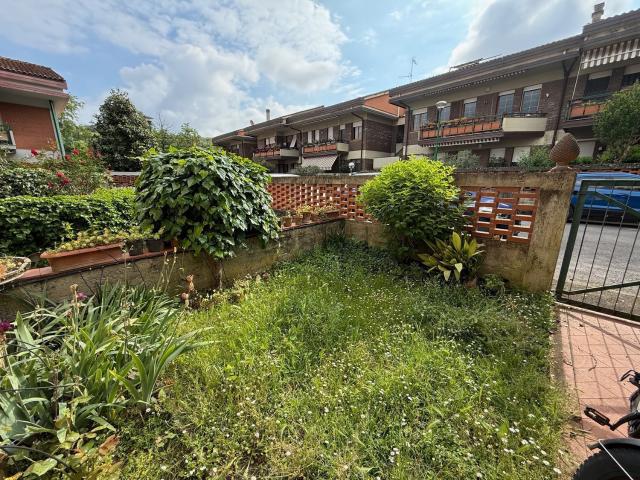 Villetta a schiera in vendita di 210 m² in Via del Carota