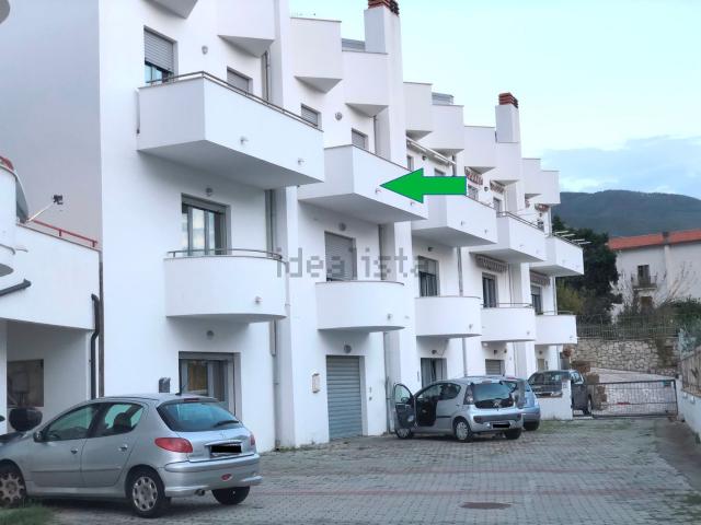 Villetta a schiera in vendita di 210 m² in Via Delphi