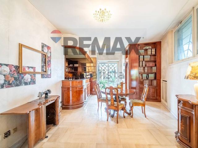 Villetta a schiera in vendita di 210 m² in Via Egidio Galbani, 5