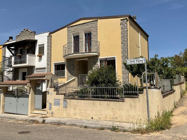 Villetta a schiera in vendita di 210 m² in Via Olof Palme, 34
