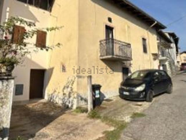 Villetta a schiera in vendita di 210 m² in Via Mombello, 12