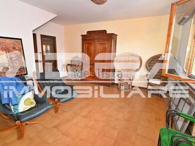 Villetta a schiera in vendita di 210 m² in Via Mavora
