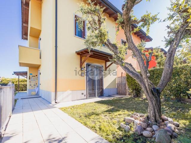 Villetta a schiera in vendita di 210 m² in Via Marcello Malpighi, 1