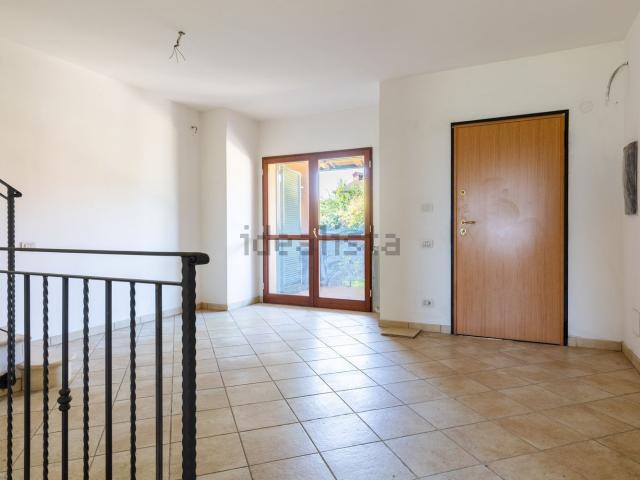Villetta a schiera in vendita di 210 m² in Via Mario Piacentini